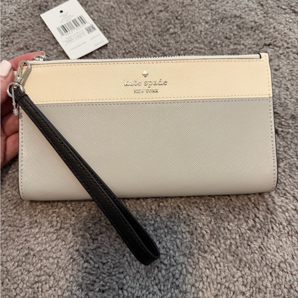 kate spade Handbags - Kate Spade Madison Colorblock Wristlet/Double Zip Wallet NWT